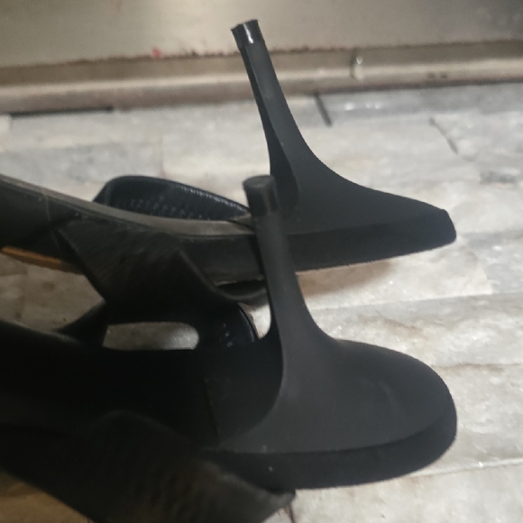 Zara Black Bow Heels - Picture 4 of 5